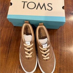 TOMS Youth 5.5 Tan Sneakers
